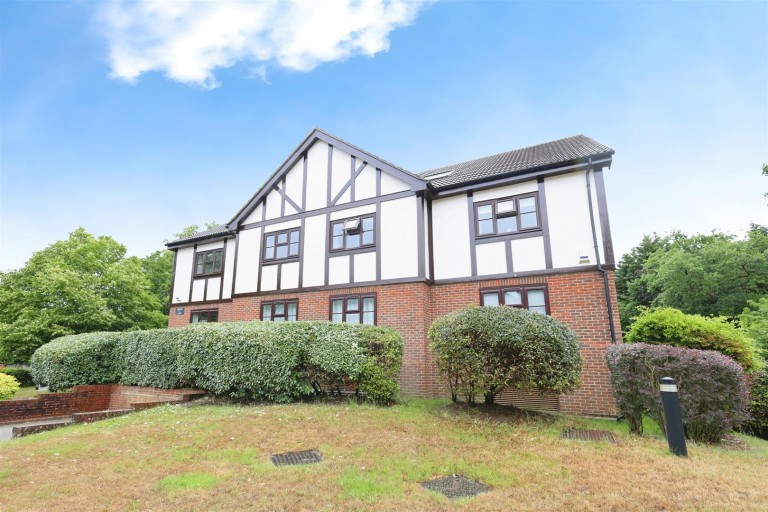 Henley Court, White Lodge Close, Sevenoaks