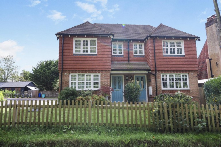 Camp Hill, Chiddingstone Causeway, Tonbridge