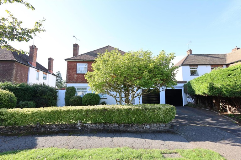 Lyndhurst Drive, Sevenoaks